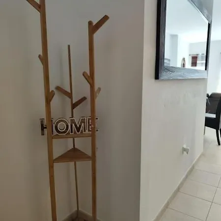 Apartamento Higueron Playa 3 * فوينخيرولا